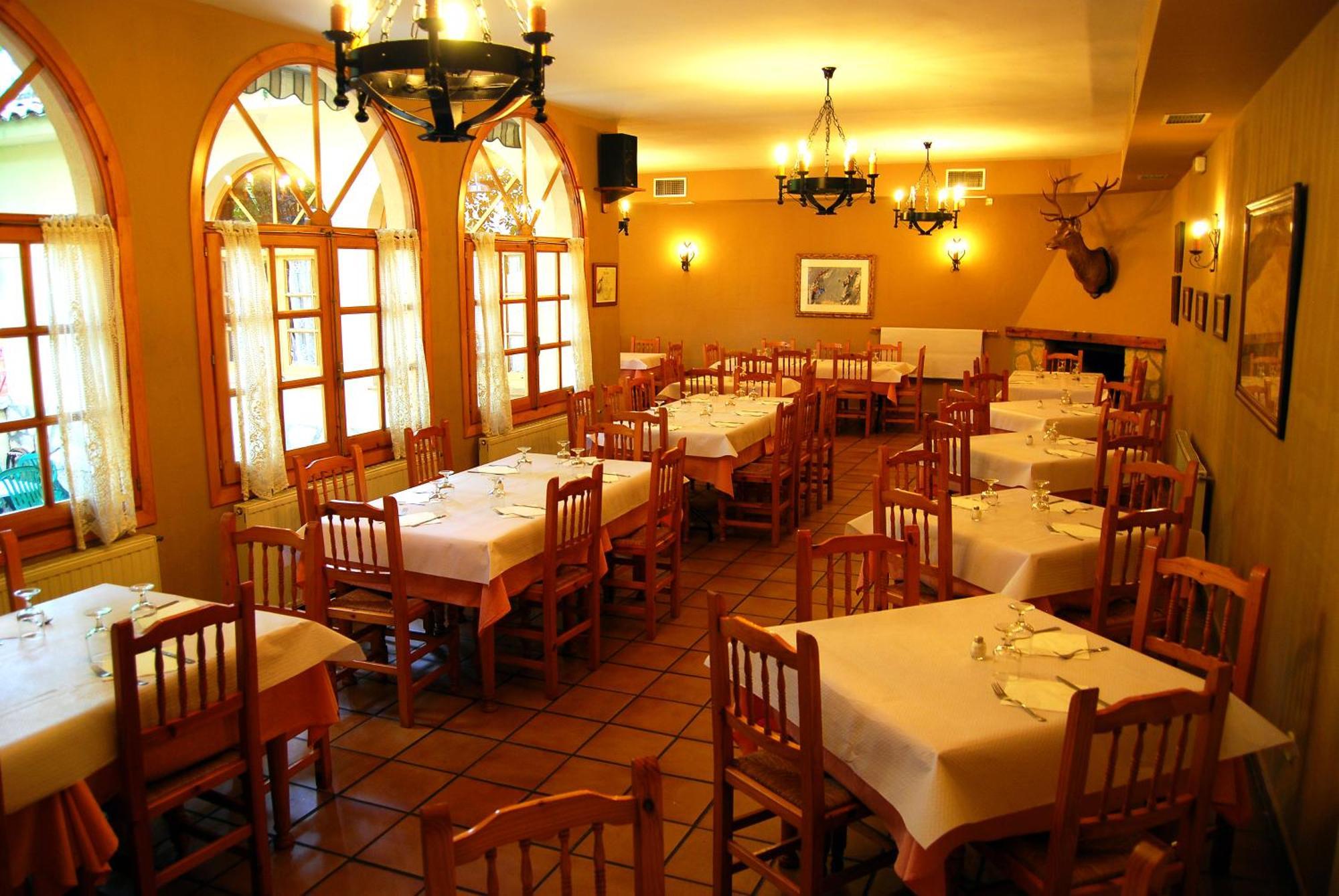 La Noguera Hotel Palomera Buitenkant foto